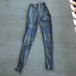 Onzie mesh striped leggings